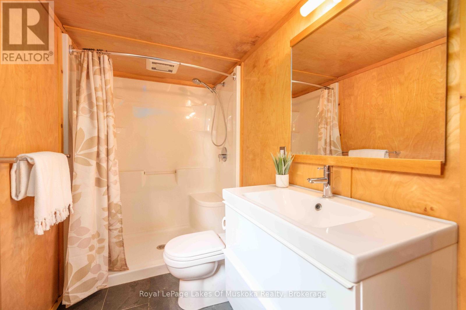 484 Big Island S, Huntsville, Ontario  P1H 2J3 - Photo 11 - X13223340