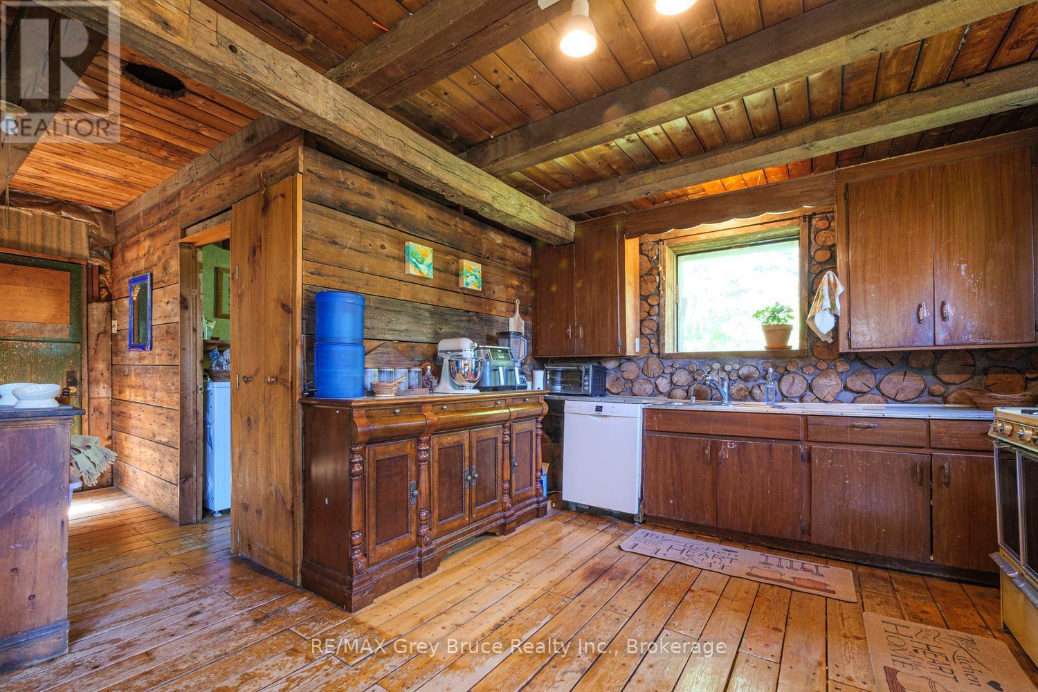 127 Crawford Drive, South Bruce Peninsula, Ontario  N0H 2T0 - Photo 12 - X13223418