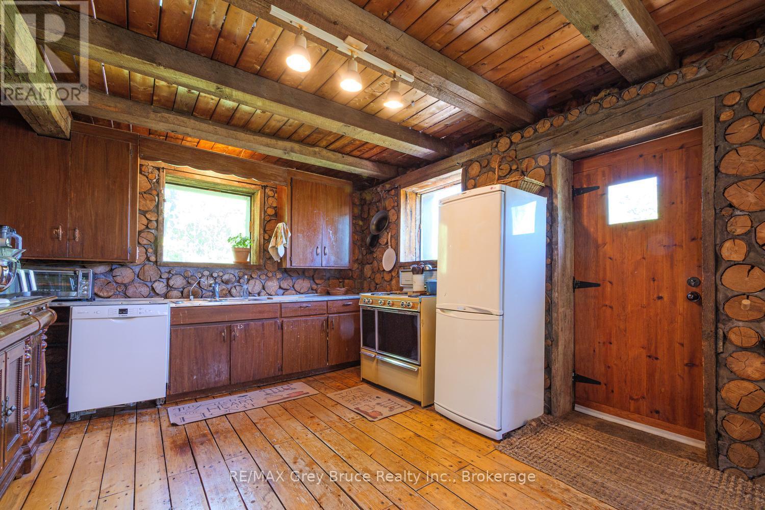 127 Crawford Drive, South Bruce Peninsula, Ontario  N0H 2T0 - Photo 14 - X13223418