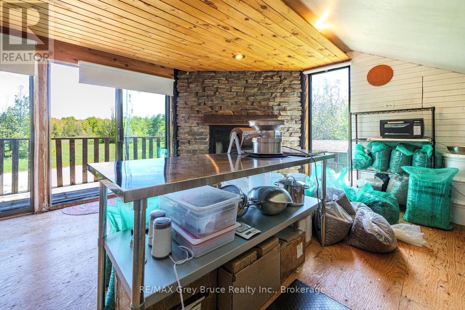 127 Crawford Drive, South Bruce Peninsula, Ontario  N0H 2T0 - Photo 25 - X13223418