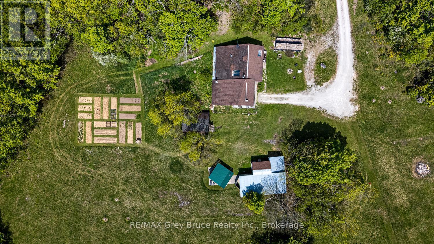 127 Crawford Drive, South Bruce Peninsula, Ontario  N0H 2T0 - Photo 3 - X13223418