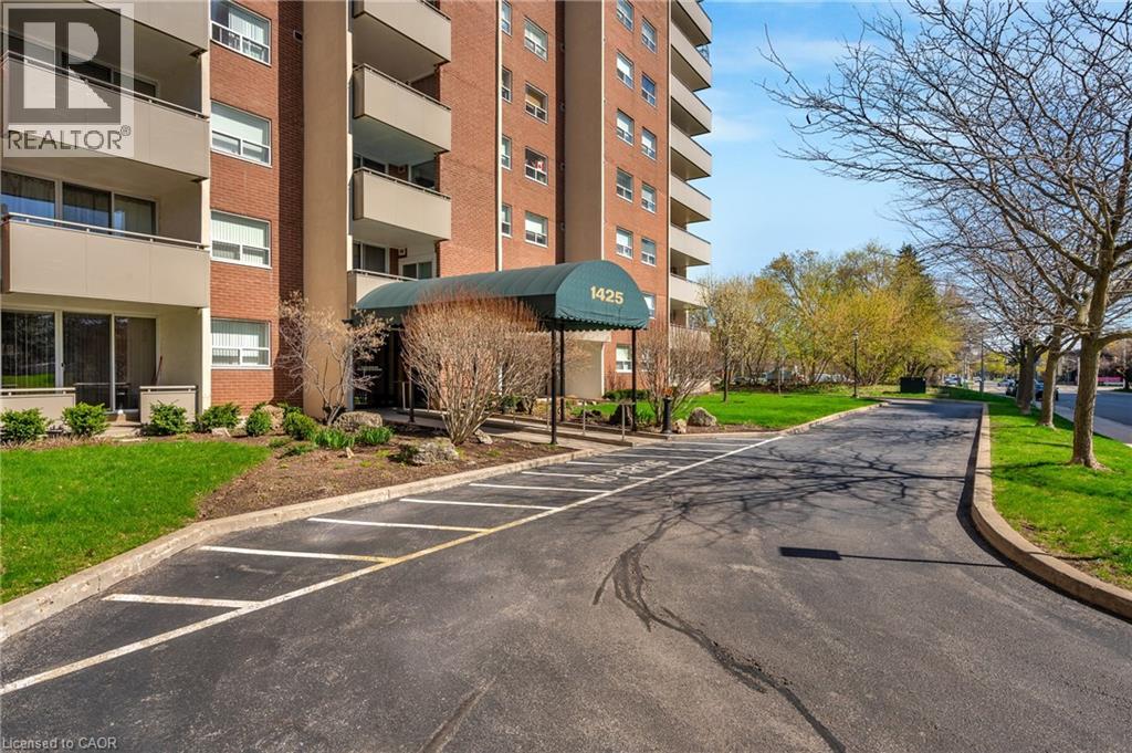 1425 Ghent Avenue Unit# 308, Burlington, Ontario  L7S 1X5 - Photo 2 - 40835060