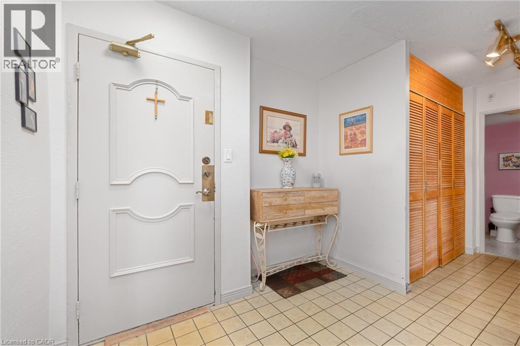 1425 Ghent Avenue Unit# 308, Burlington, Ontario  L7S 1X5 - Photo 5 - 40835060