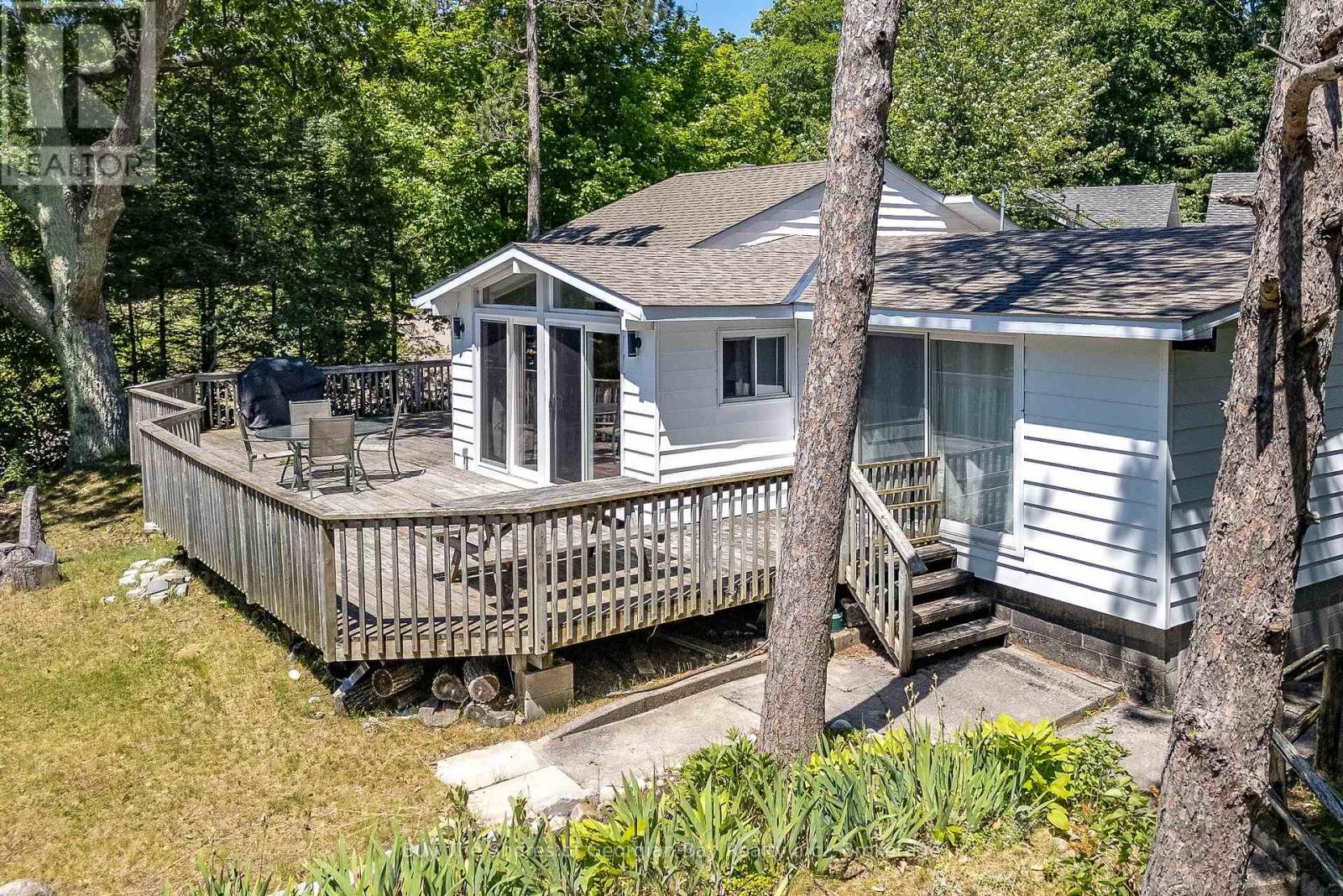 8 Nassau Court, Tiny, Ontario  L9M 0H3 - Photo 2 - S13223450