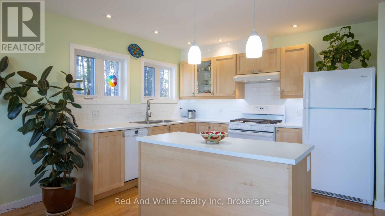 610 Pine Point Lane, Killaloe, Ontario  K0J 2A0 - Photo 14 - X13223562