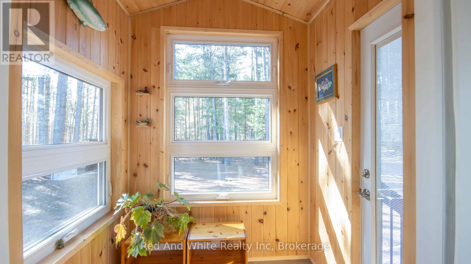 610 Pine Point Lane, Killaloe, Ontario  K0J 2A0 - Photo 4 - X13223562