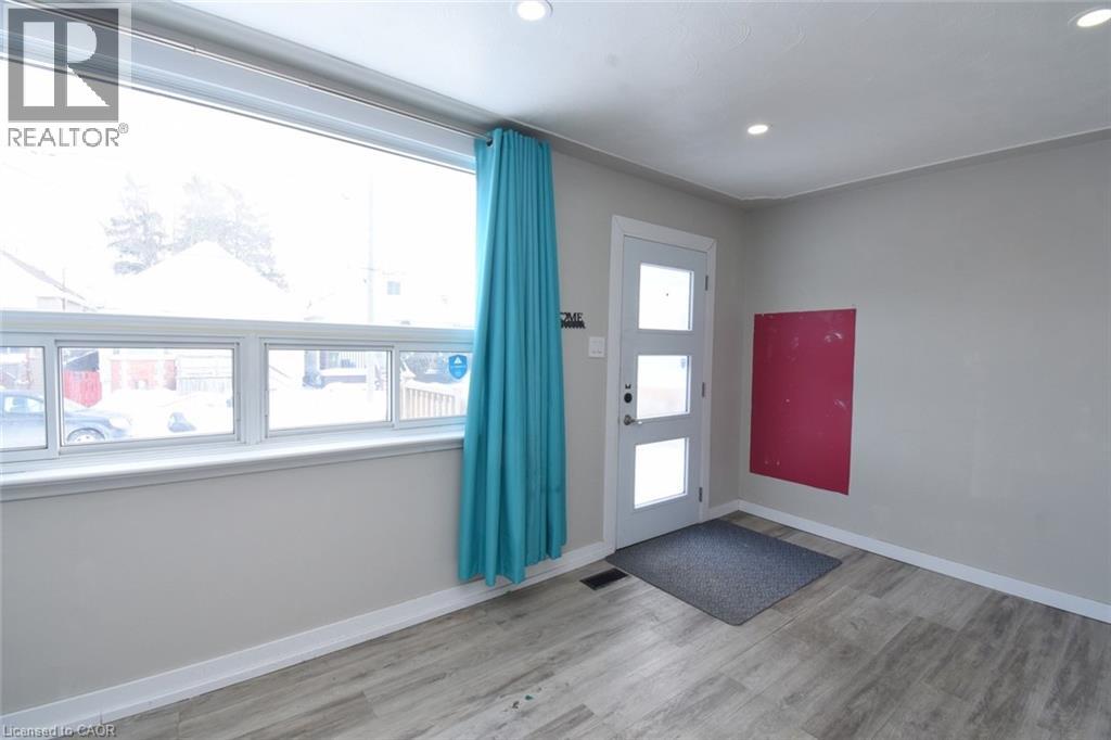 371 Fairfield Avenue, Hamilton, Ontario  L8H 5J1 - Photo 3 - 40833215
