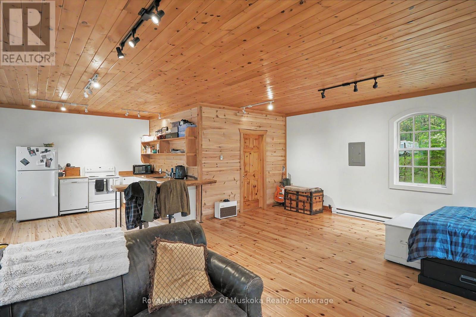 1003 Kelly Road, Lake Of Bays, Ontario  P0B 1A0 - Photo 26 - X13223702