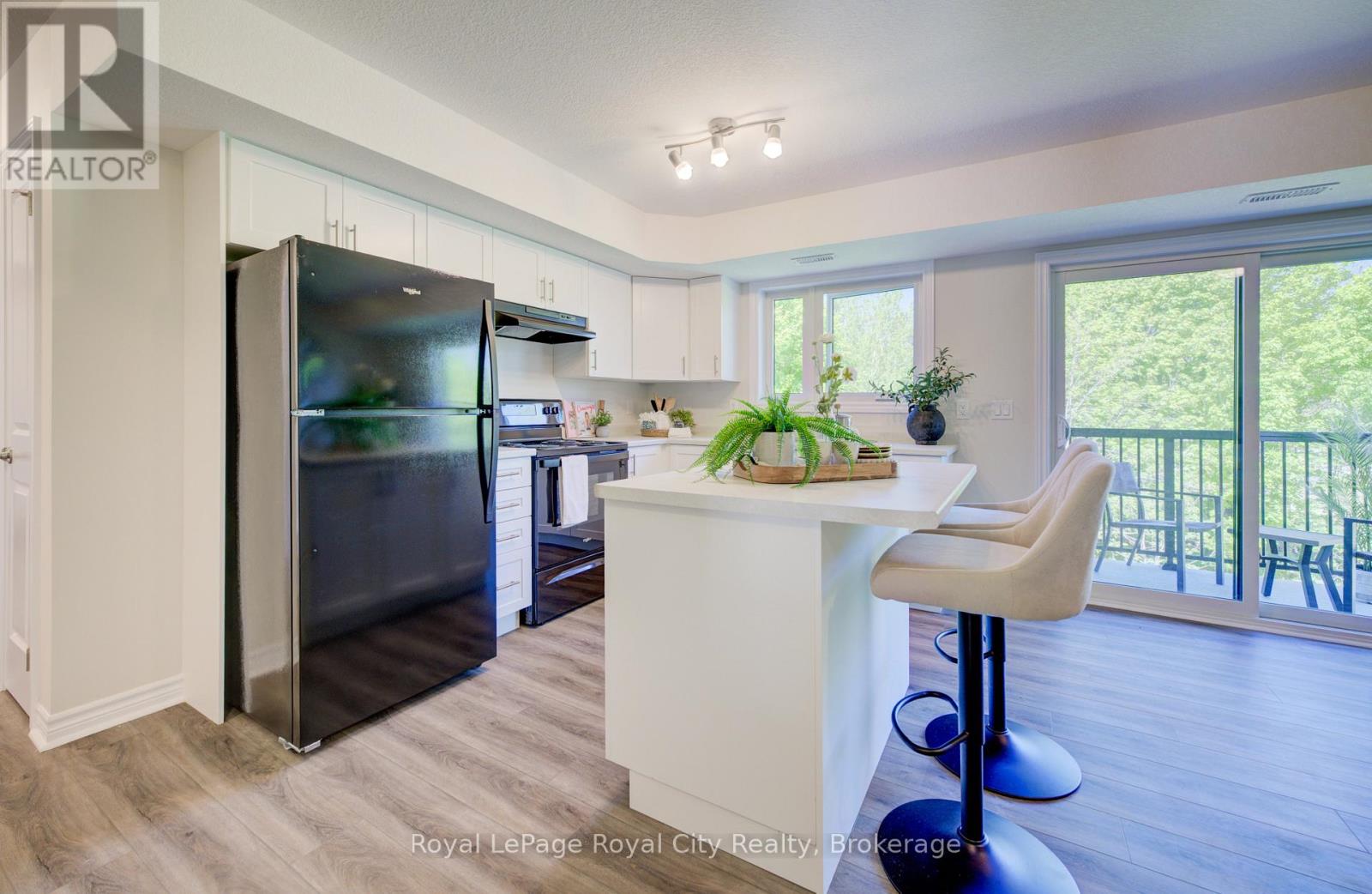 9 - 465 Garafraxa Street W, Centre Wellington, Ontario  N1M 0L6 - Photo 2 - X13223742