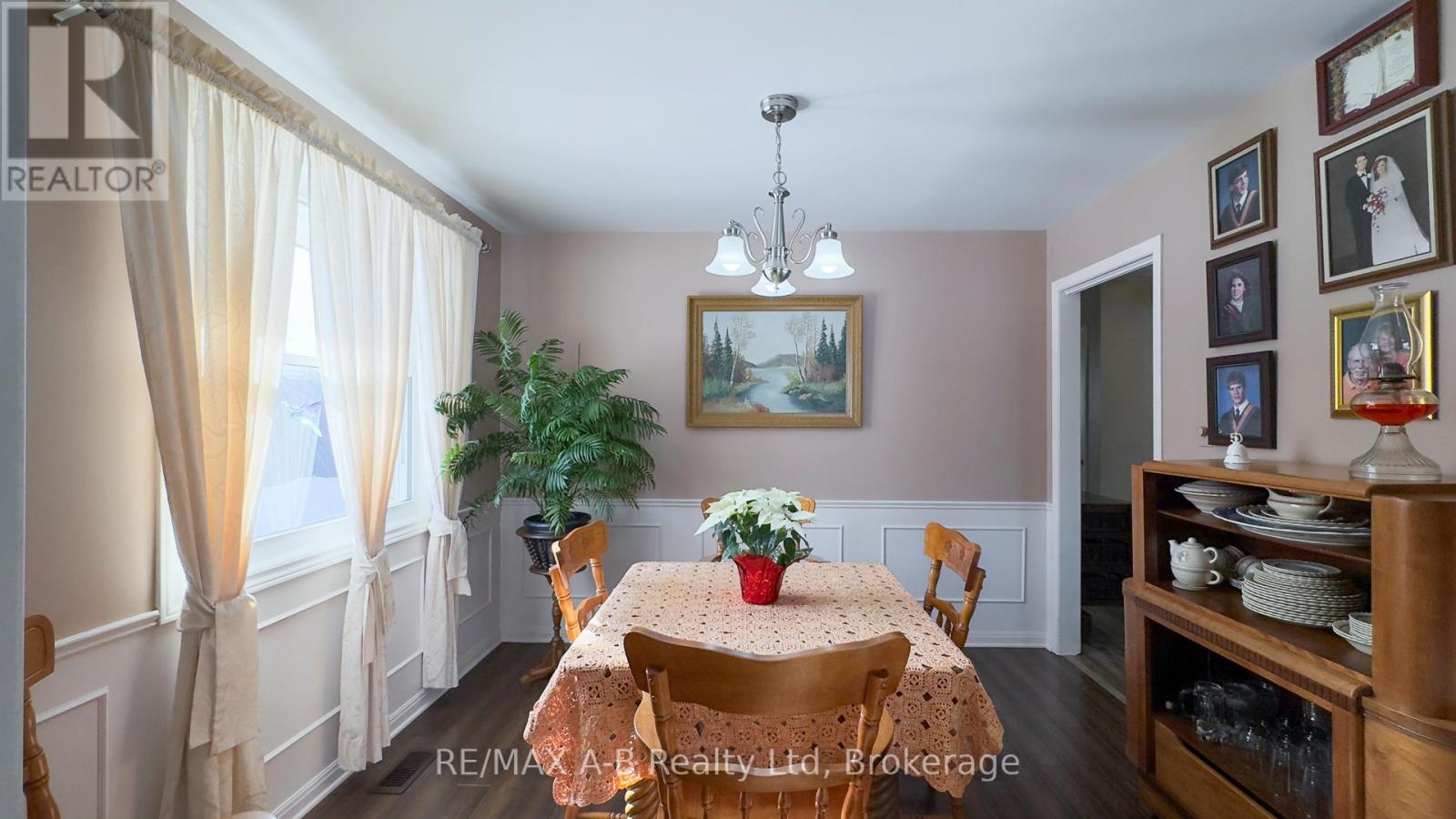 101 Middleton Street, Zorra, Ontario  N0M 2M0 - Photo 10 - X13223794