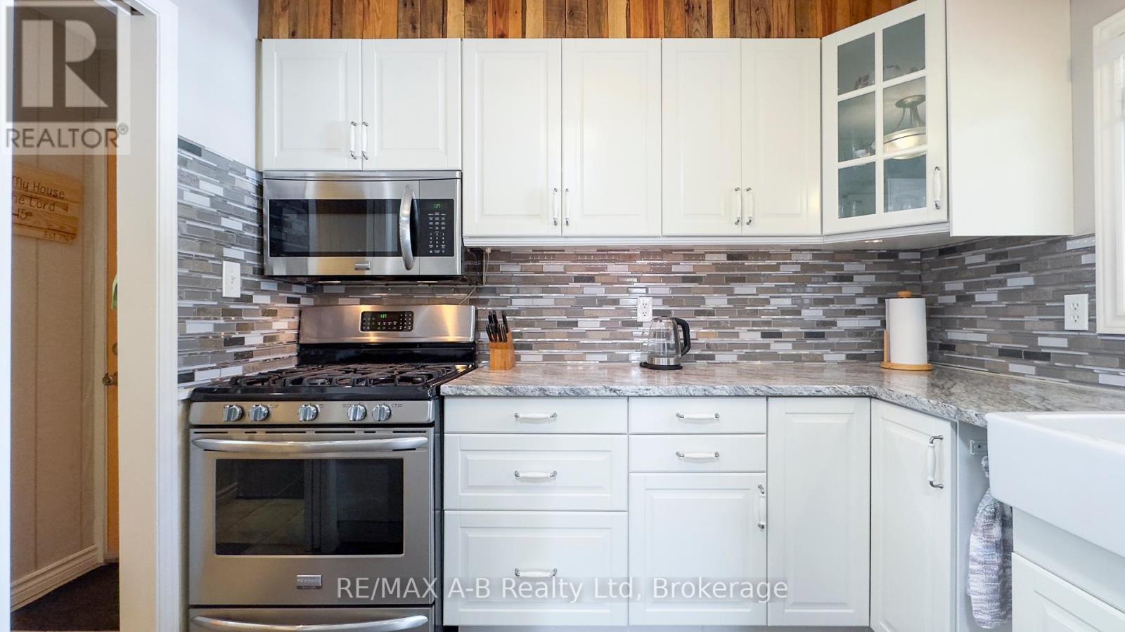 101 Middleton Street, Zorra, Ontario  N0M 2M0 - Photo 17 - X13223794