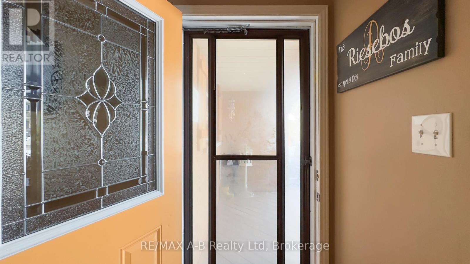 101 Middleton Street, Zorra, Ontario  N0M 2M0 - Photo 4 - X13223794