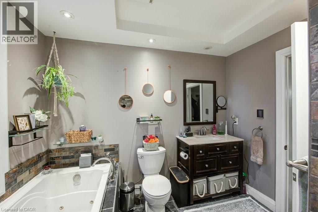 83 Oxford Street, Woodstock, Ontario  N4S 6A4 - Photo 4 - 40835540