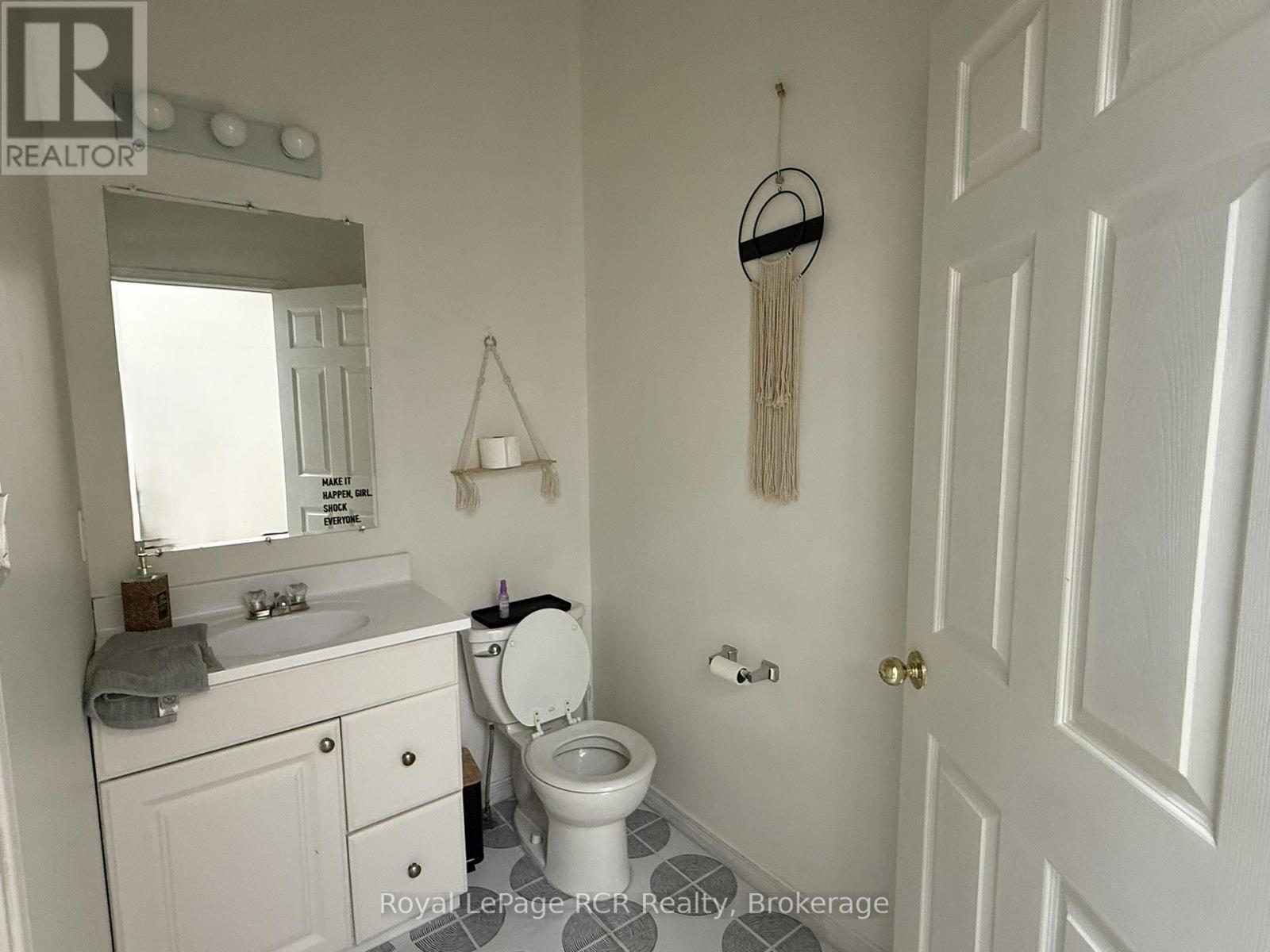 105 Garafraxa Street S, West Grey, Ontario  N0G 1R0 - Photo 11 - X13224016