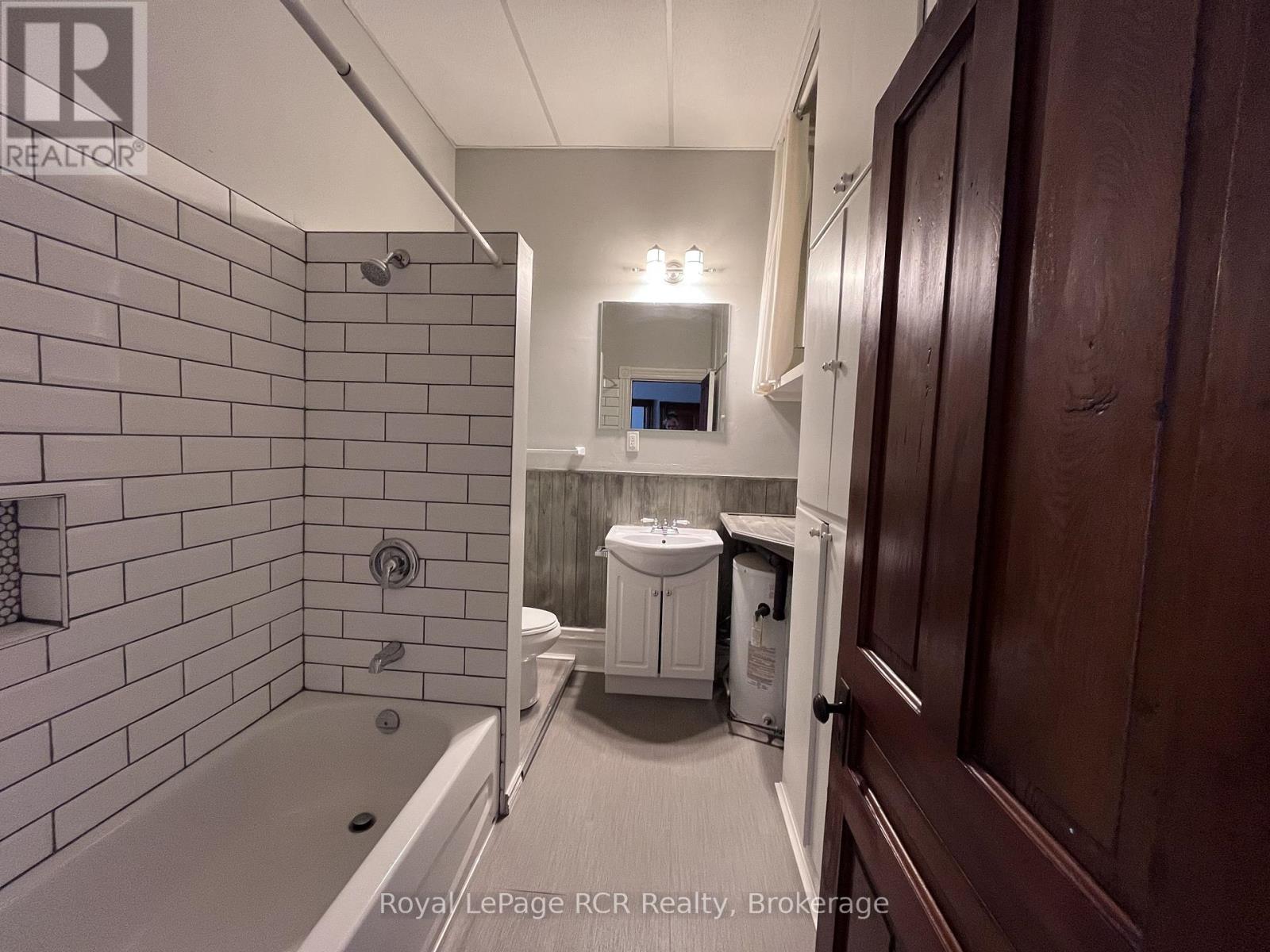 105 Garafraxa Street S, West Grey, Ontario  N0G 1R0 - Photo 22 - X13224016