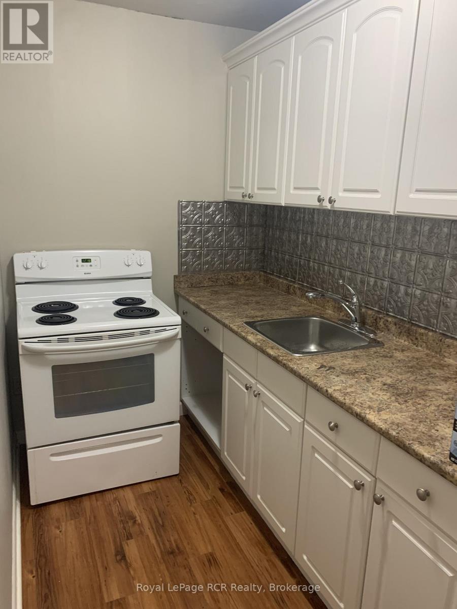 105 Garafraxa Street S, West Grey, Ontario  N0G 1R0 - Photo 24 - X13224016