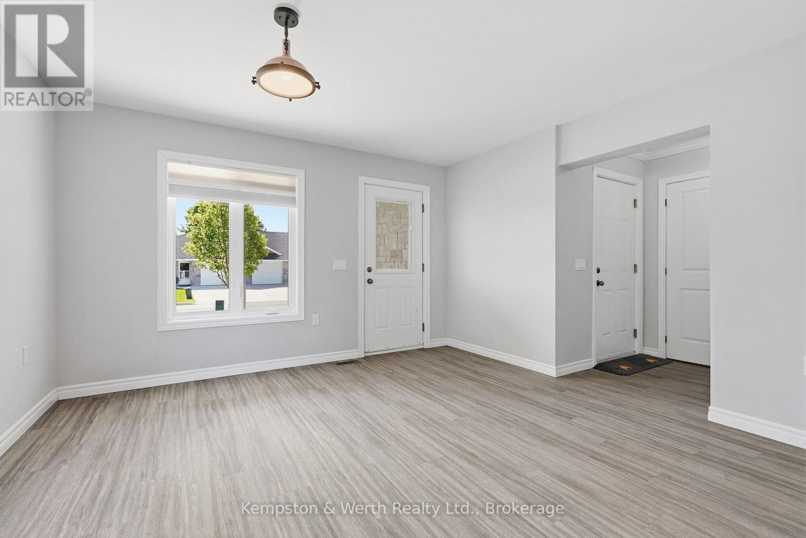 645 Davidson Avenue S, North Perth, Ontario  N4W 0G7 - Photo 18 - X13224932