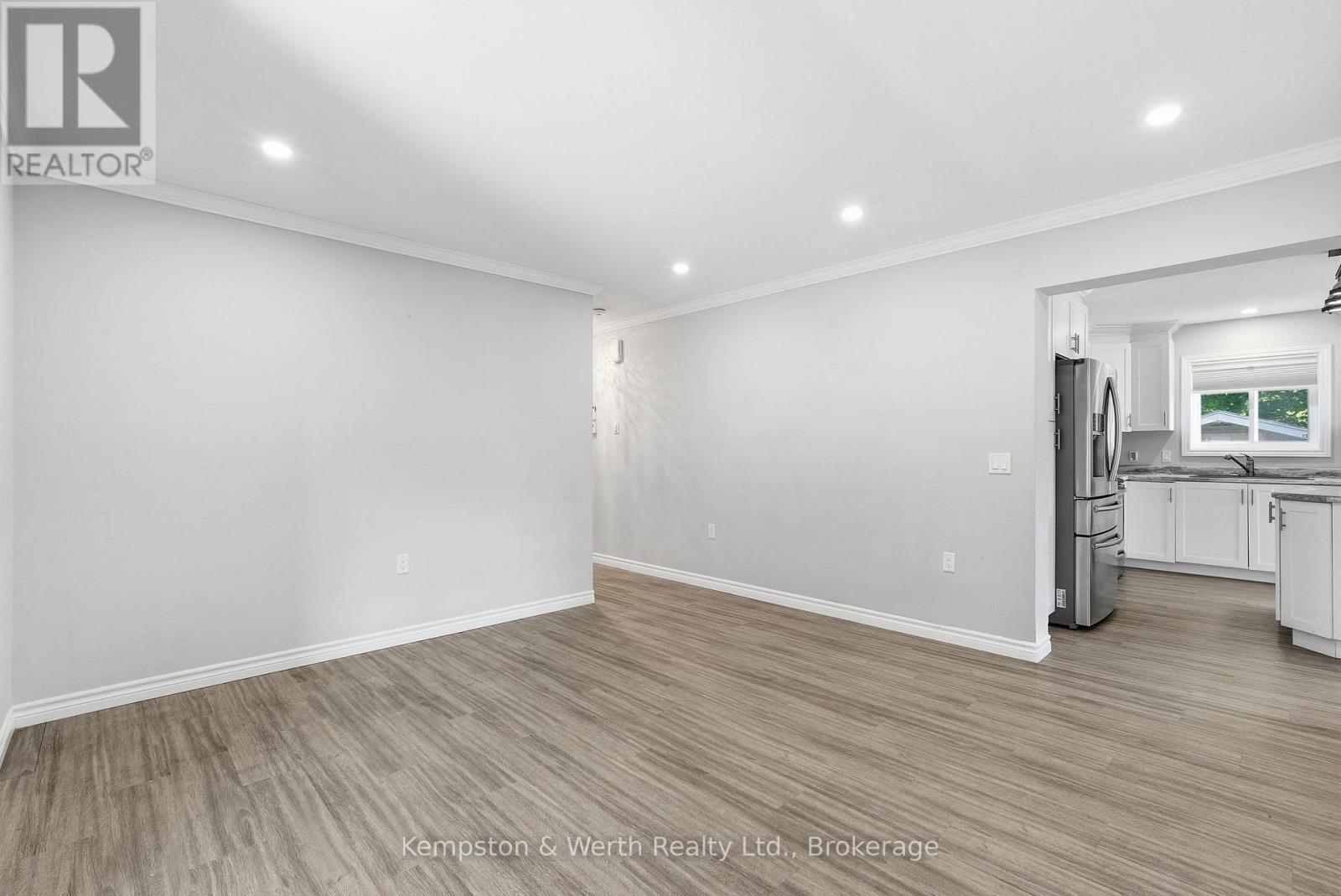 645 Davidson Avenue S, North Perth, Ontario  N4W 0G7 - Photo 21 - X13224932