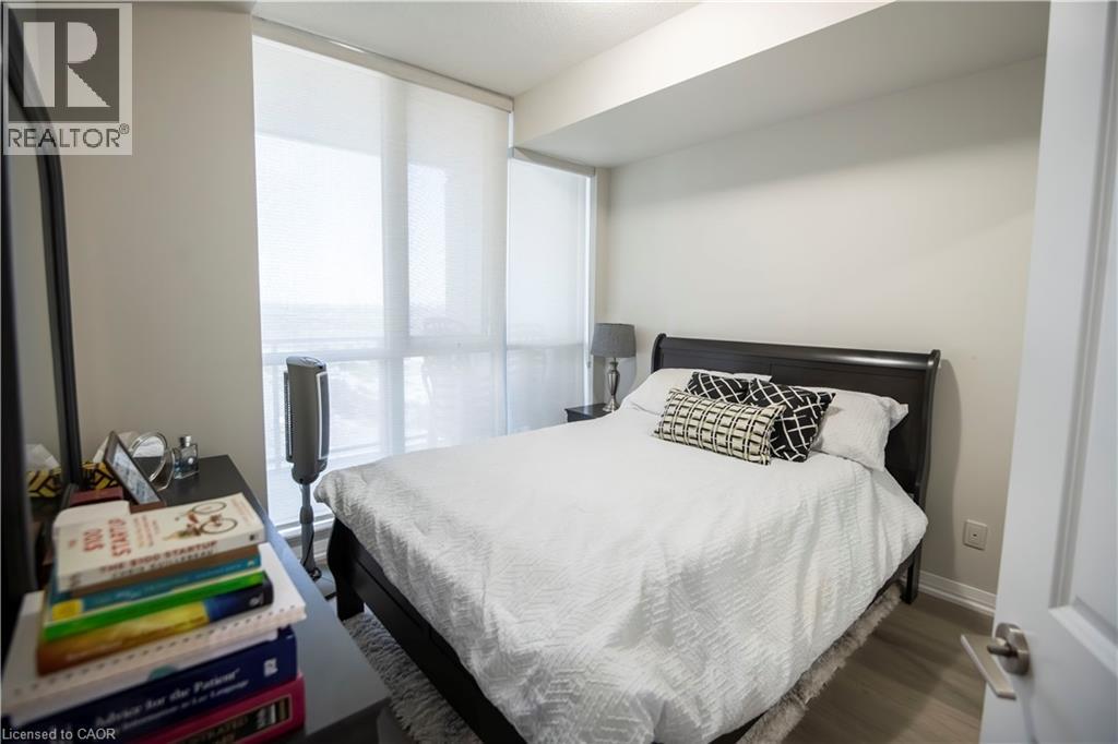 75 Eglinton Avenue W Unit# 1601, Mississauga, Ontario  L5R 0E5 - Photo 11 - 40835214