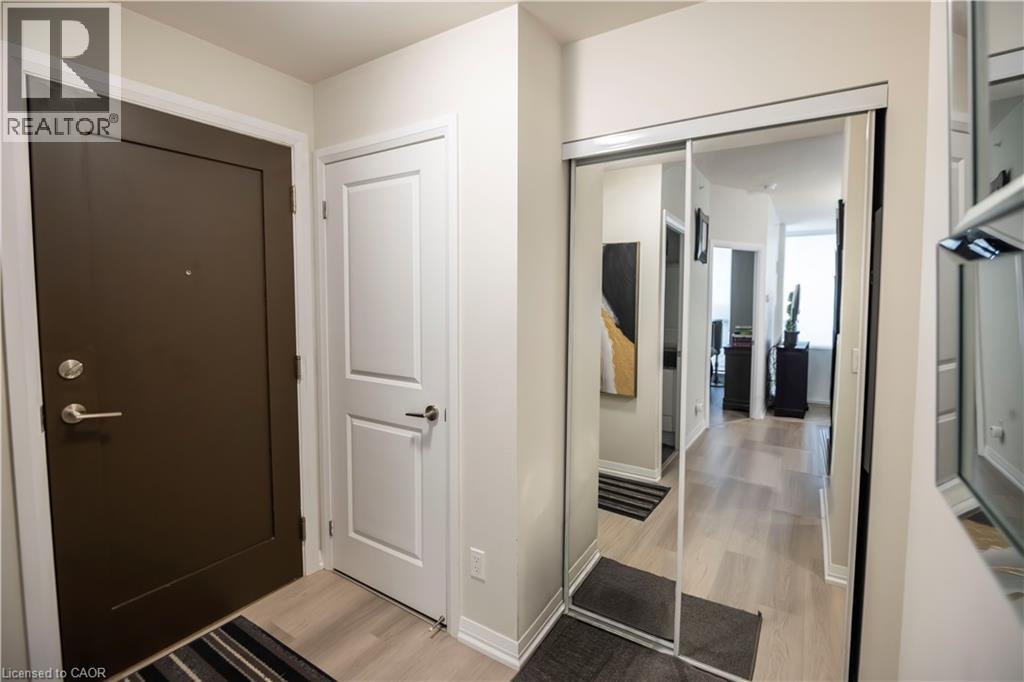 75 Eglinton Avenue W Unit# 1601, Mississauga, Ontario  L5R 0E5 - Photo 2 - 40835214