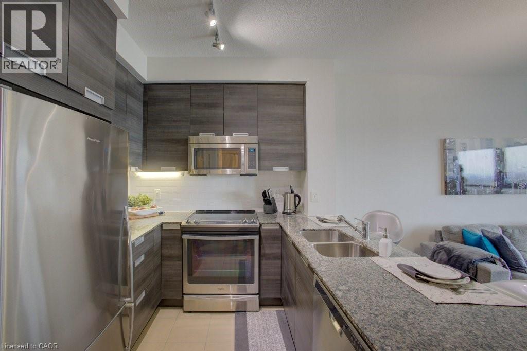75 Eglinton Avenue W Unit# 1601, Mississauga, Ontario  L5R 0E5 - Photo 3 - 40835214