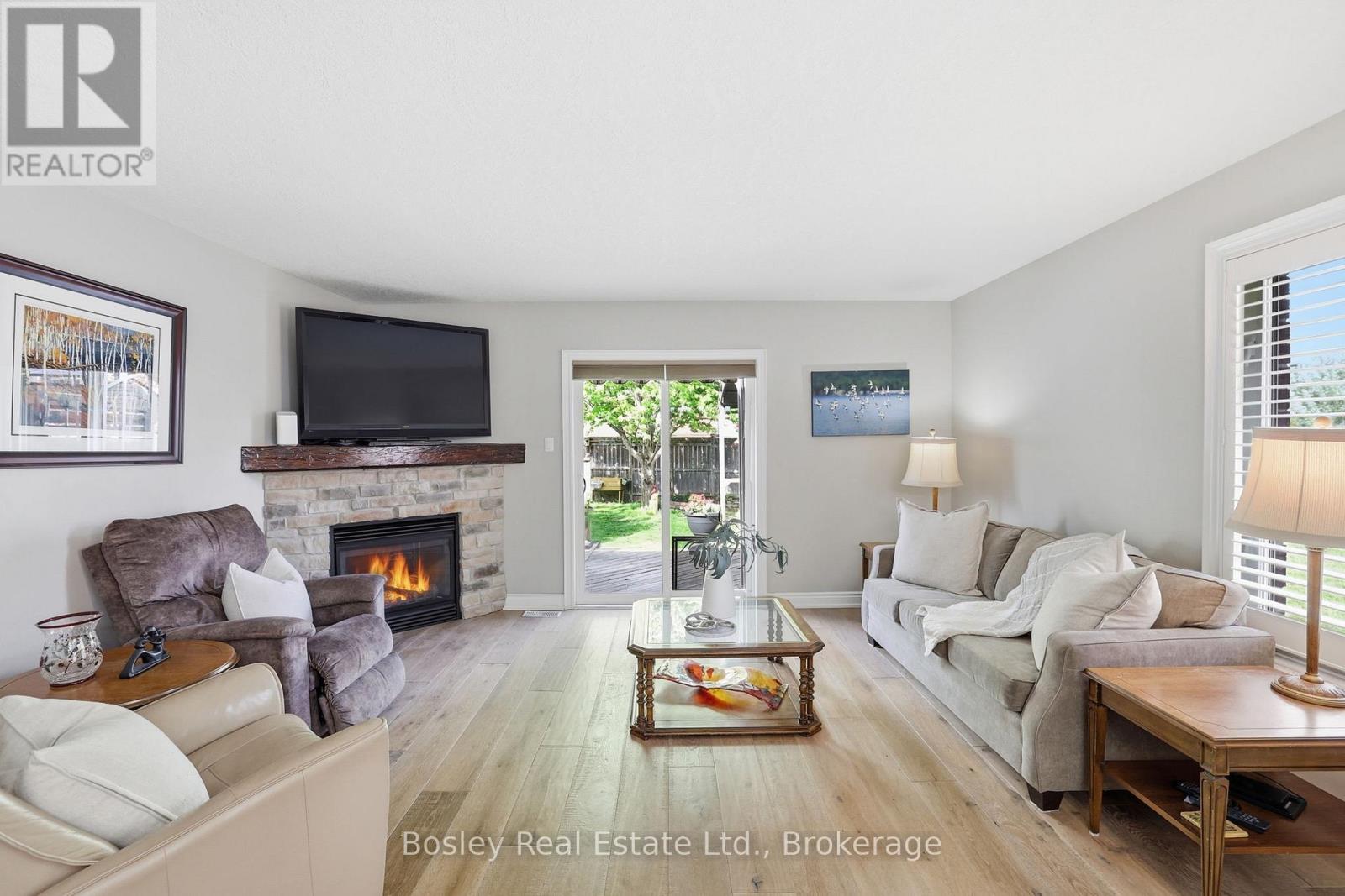 28 Clark Street, Collingwood, Ontario  L9Y 0H9 - Photo 6 - S13225264