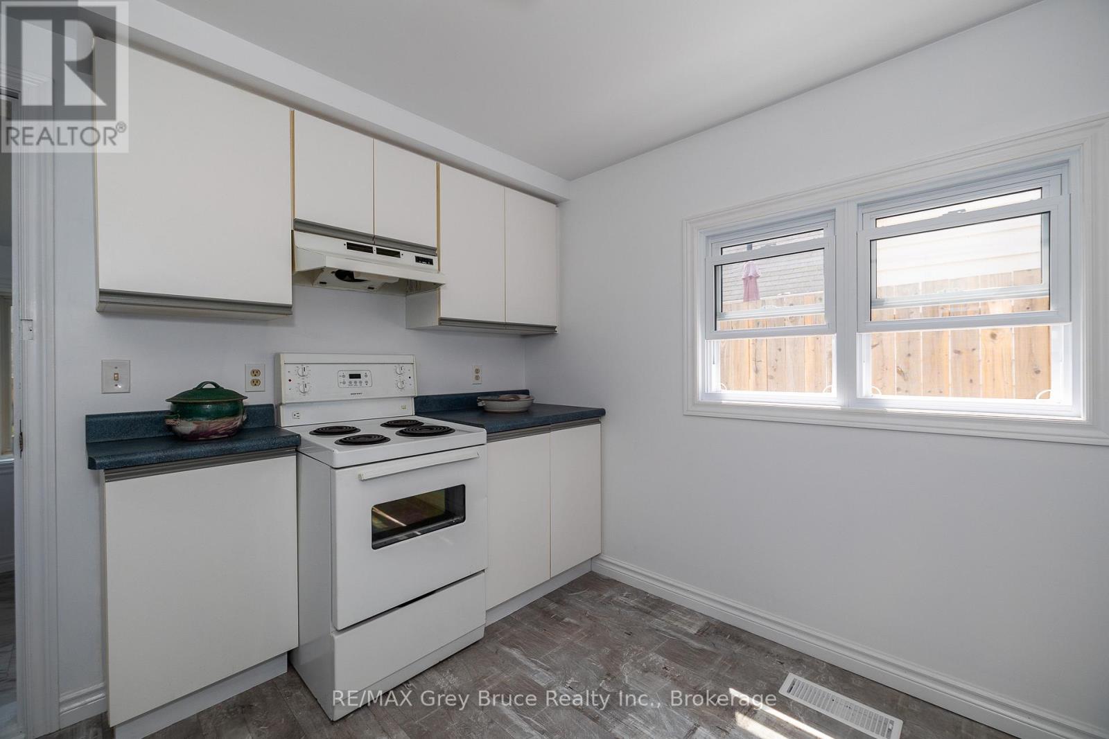 1809 3rd Avenue W, Owen Sound, Ontario  N4K 4R7 - Photo 10 - X13225336