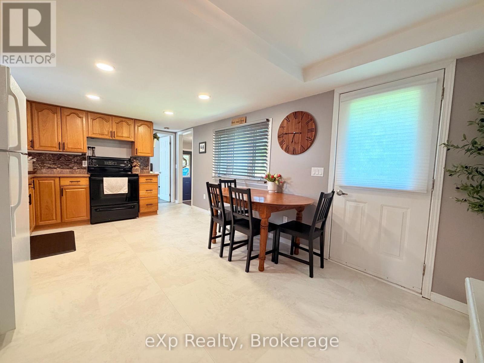12 Union Street N, Brockton, Ontario  N0G 2V0 - Photo 4 - X13225726