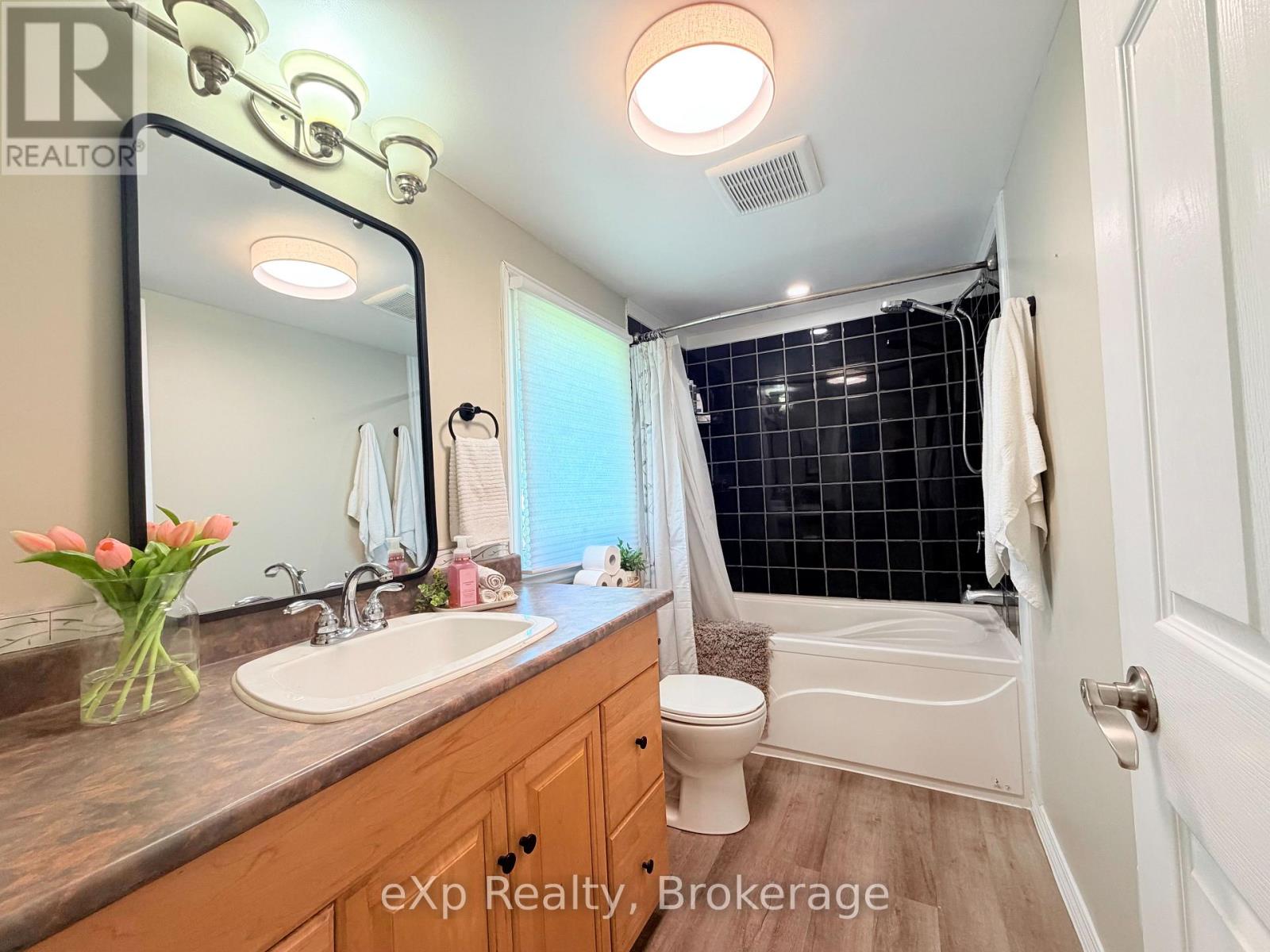 12 Union Street N, Brockton, Ontario  N0G 2V0 - Photo 6 - X13225726