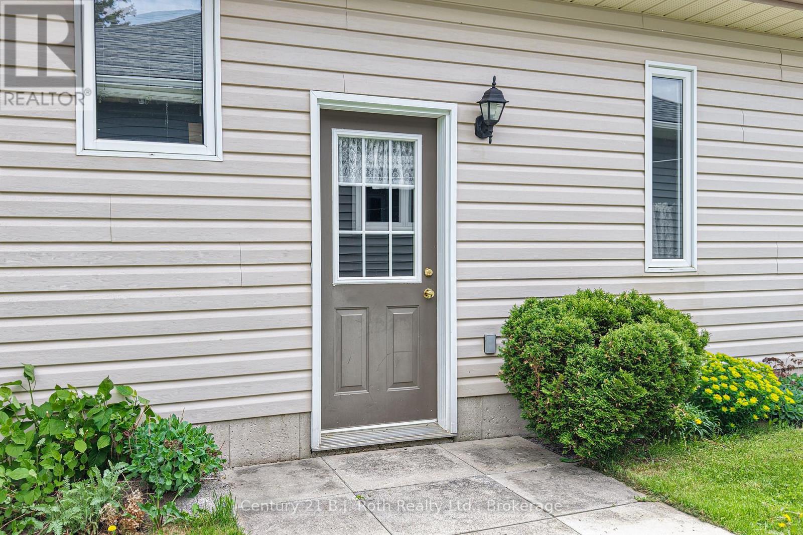 48 Brick Pond Road, Severn, Ontario  L0K 1E0 - Photo 17 - S13225818