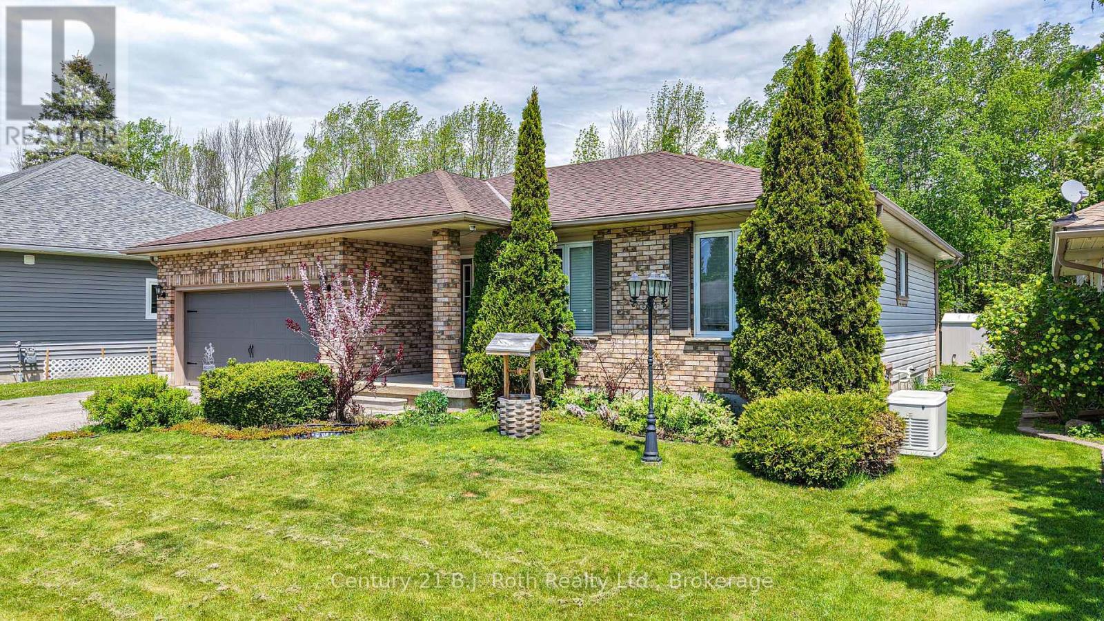 48 Brick Pond Road, Severn, Ontario  L0K 1E0 - Photo 2 - S13225818