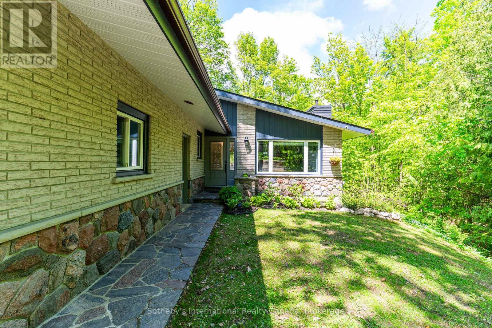 180 Clairmont Road, Gravenhurst, Ontario  P1P 1H9 - Photo 8 - X13226354