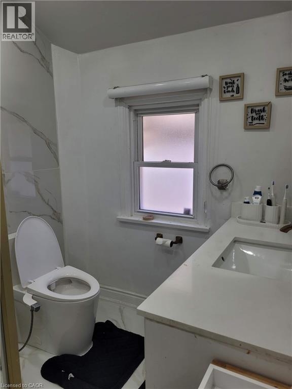 153 Arnold Street, Kitchener, Ontario  N2H 6E4 - Photo 13 - 40835577
