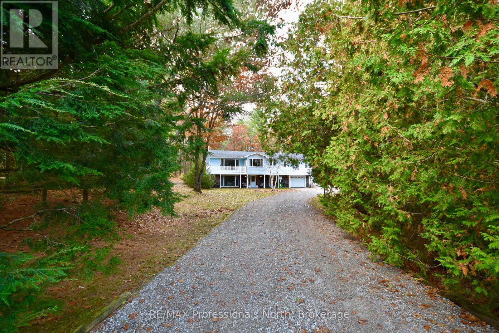 20 Coulter Lane, Bracebridge, Ontario  P1P 1R1 - Photo 2 - X13226566