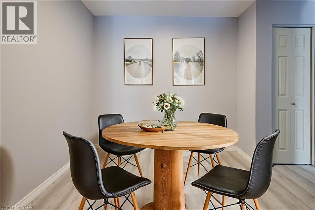 249 Cedarbrae Avenue Unit# 18, Waterloo, Ontario  N2L 4S8 - Photo 6 - 40835663