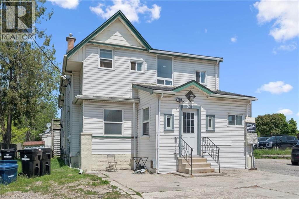 202 Breithaupt Street, Kitchener, Ontario  N2H 5H4 - Photo 4 - 40833226
