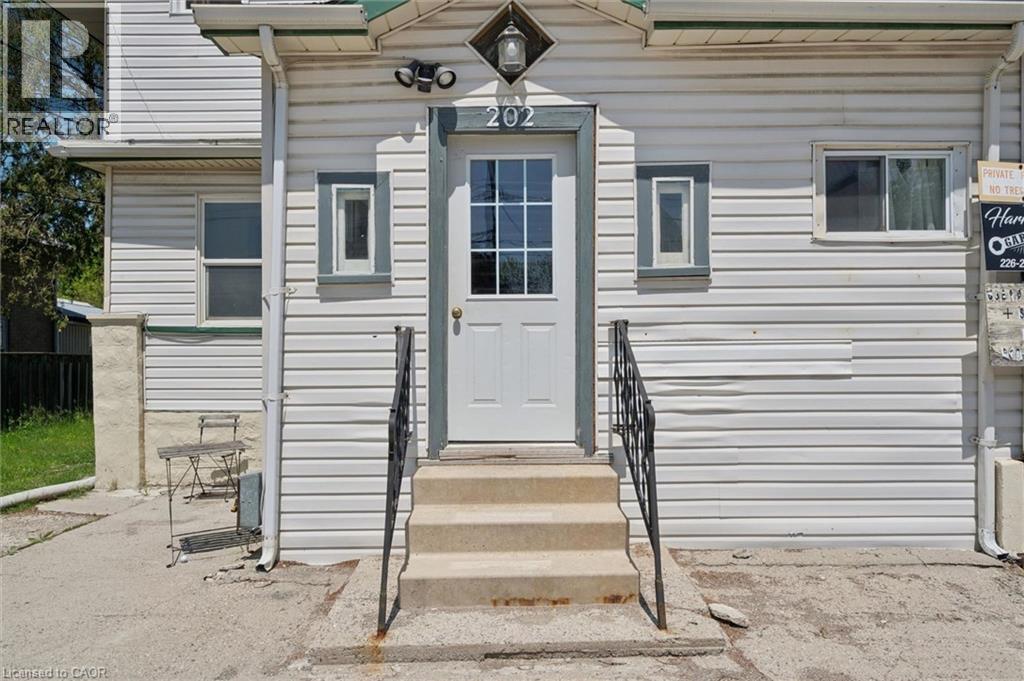 202 Breithaupt Street, Kitchener, Ontario  N2H 5H4 - Photo 6 - 40833226