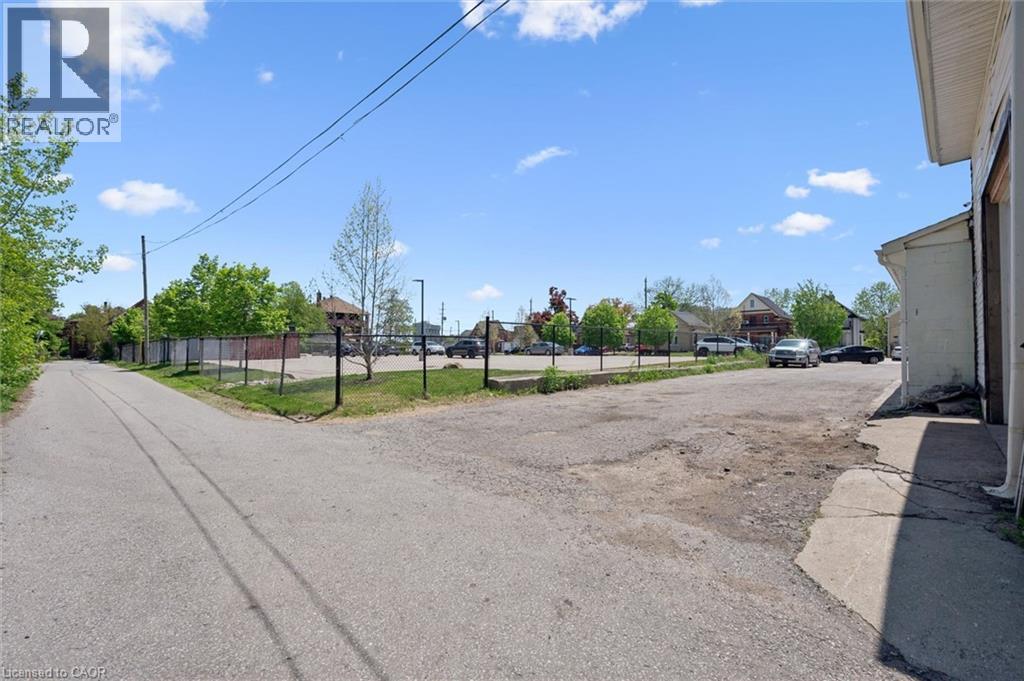 202 Breithaupt Street, Kitchener, Ontario  N2H 5H4 - Photo 13 - 40833193