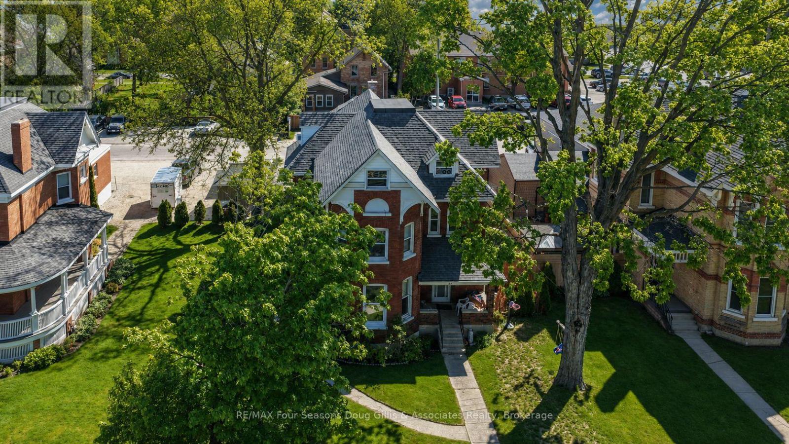 57 Elgin Street, Collingwood, Ontario  L9Y 3L6 - Photo 4 - S13226720