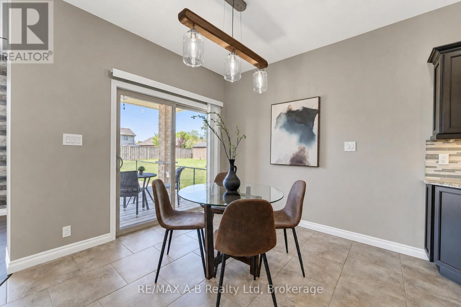 70 Kenton Street, West Perth, Ontario  N0K 1N0 - Photo 15 - X13226686