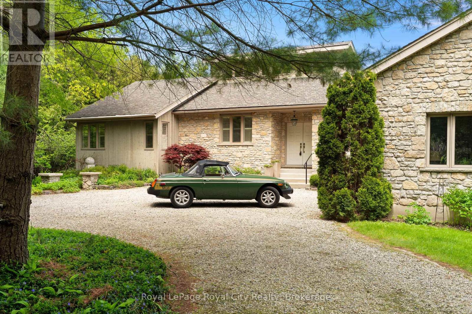 384 South River Road, Centre Wellington, Ontario  N0B 1S0 - Photo 3 - X13226760