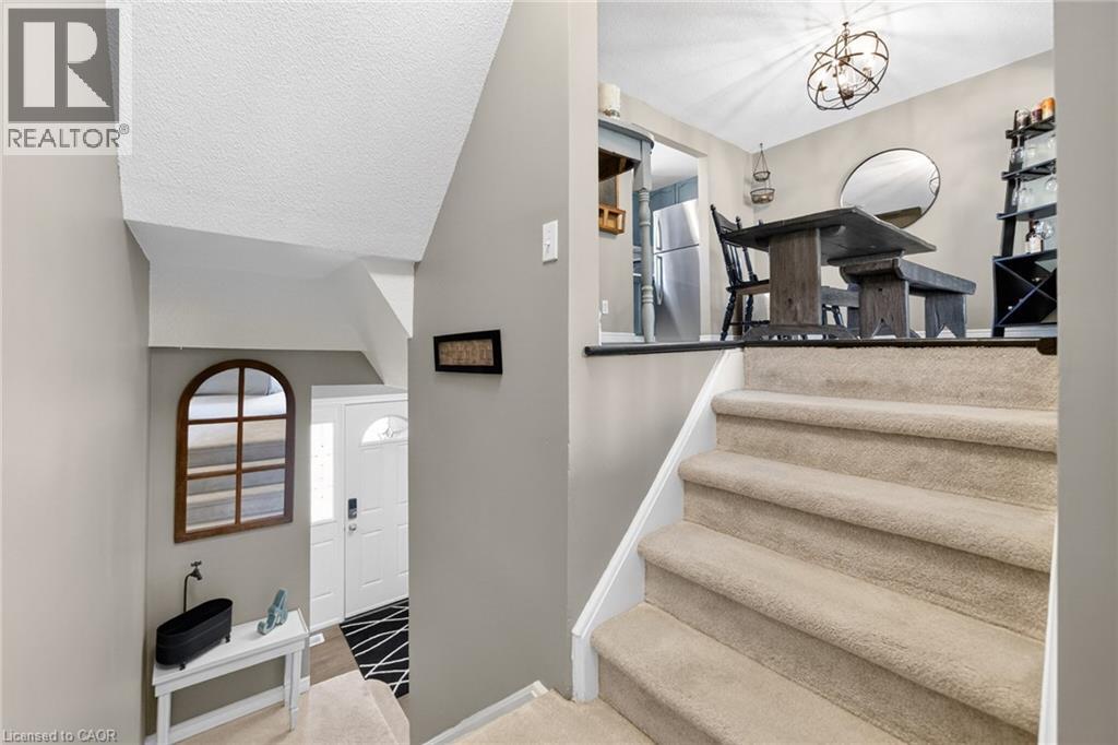 23 Watsons Lane Unit# 31, Dundas, Ontario  L9H 5G9 - Photo 4 - 40835724