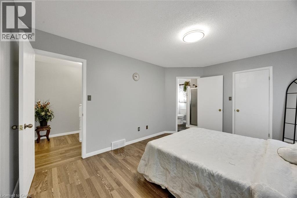 34 Phair Crescent, London, Ontario  N5Z 5B5 - Photo 23 - 40835102