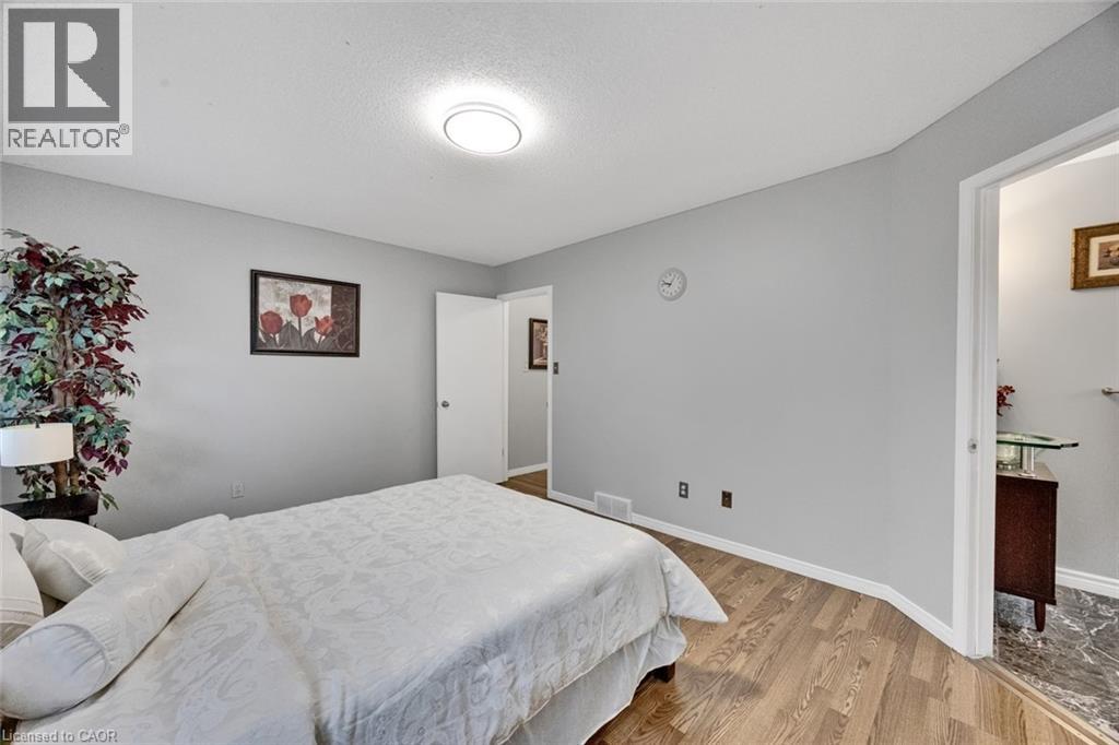 34 Phair Crescent, London, Ontario  N5Z 5B5 - Photo 25 - 40835102