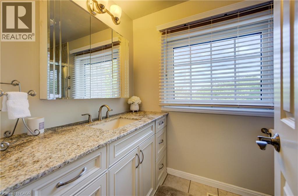 135 Royal Orchard Drive, Kitchener, Ontario  N2N 1S2 - Photo 30 - 40834342