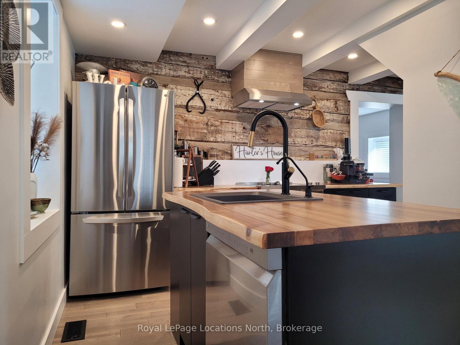 347 Balm Beach Road W, Tiny, Ontario  L0L 2J0 - Photo 12 - S13228170