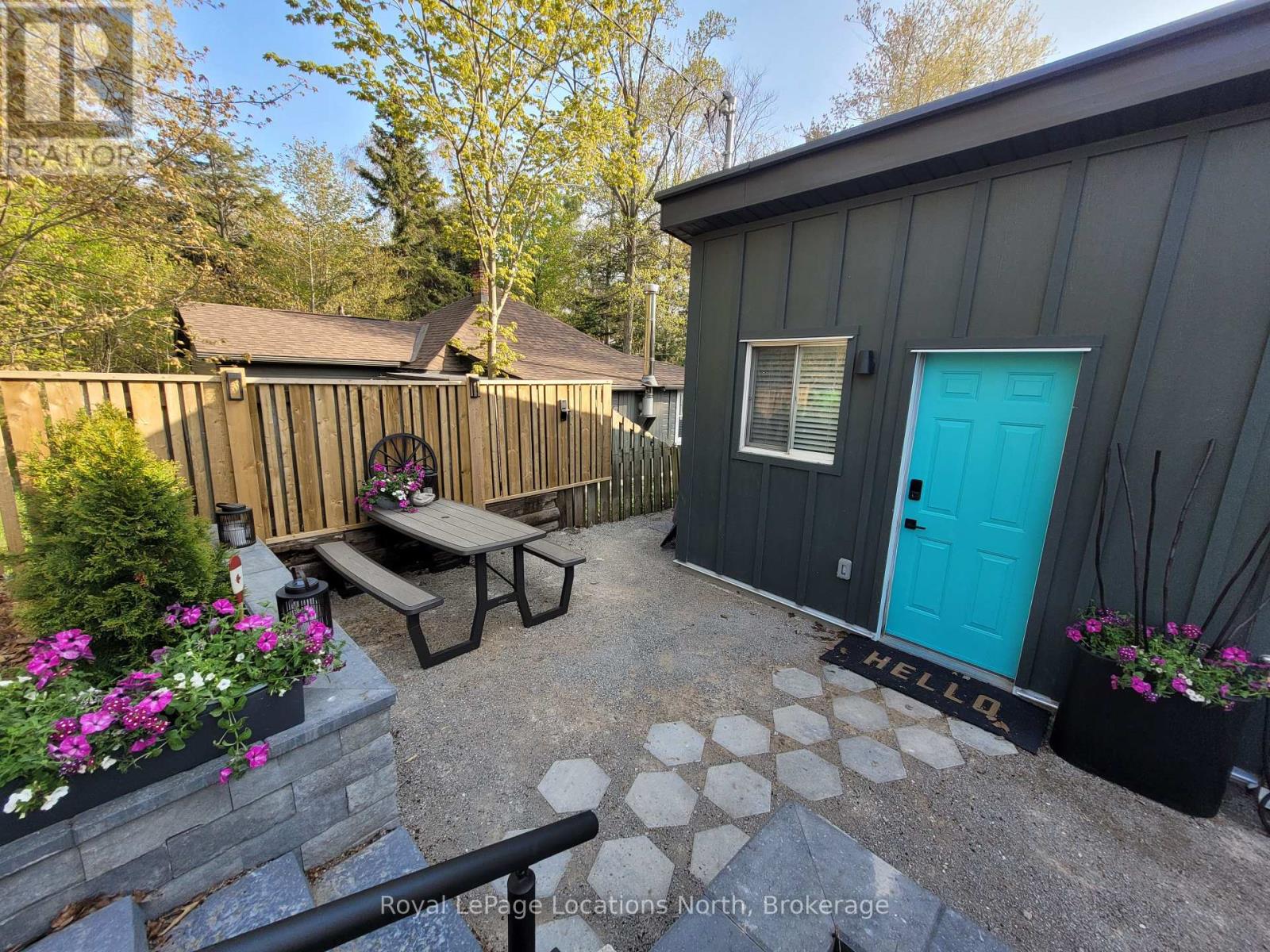 347 Balm Beach Road W, Tiny, Ontario  L0L 2J0 - Photo 7 - S13228170