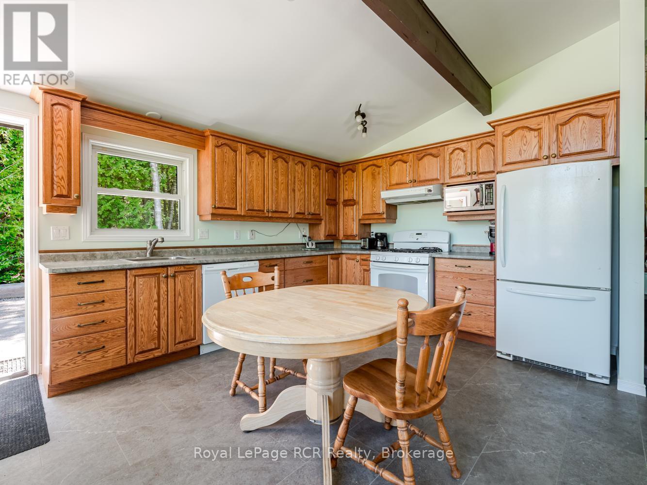 296 Bryant Street, South Bruce Peninsula, Ontario  N0H 2T0 - Photo 11 - X13228236