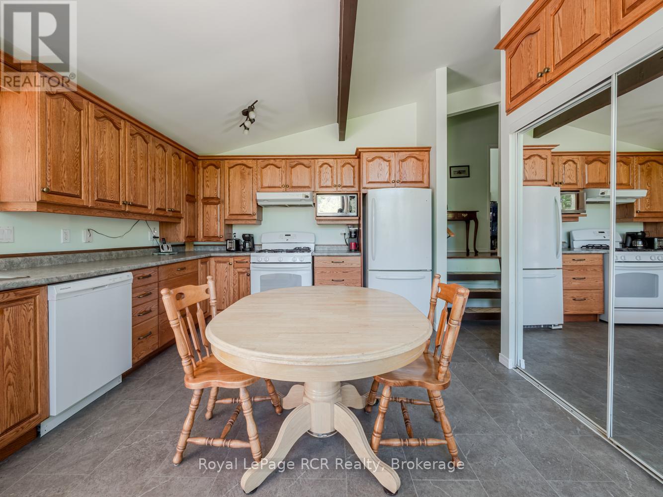 296 Bryant Street, South Bruce Peninsula, Ontario  N0H 2T0 - Photo 9 - X13228236