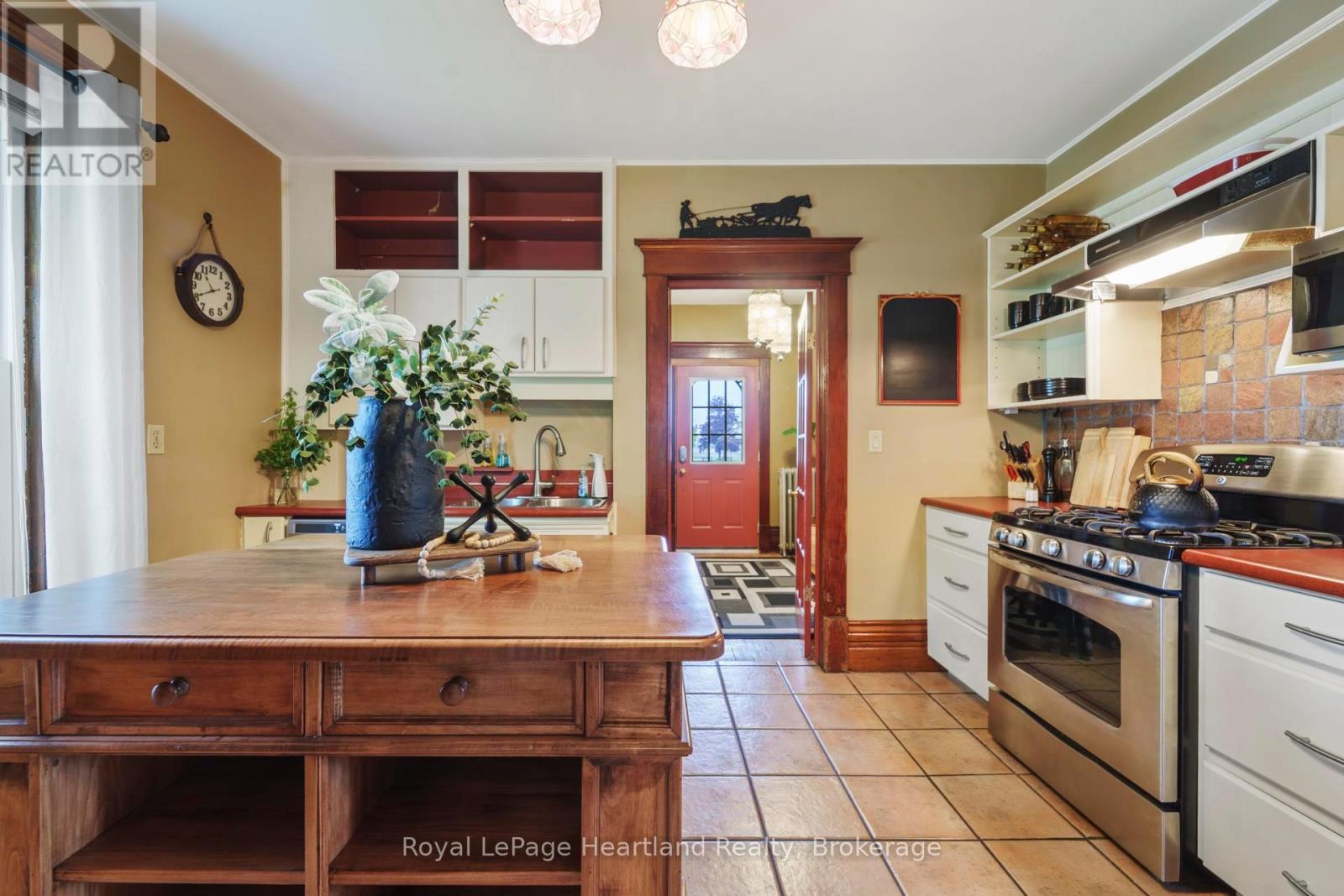 202 Mcconnell Street, North Huron, Ontario  N0M 1H0 - Photo 17 - X13228498
